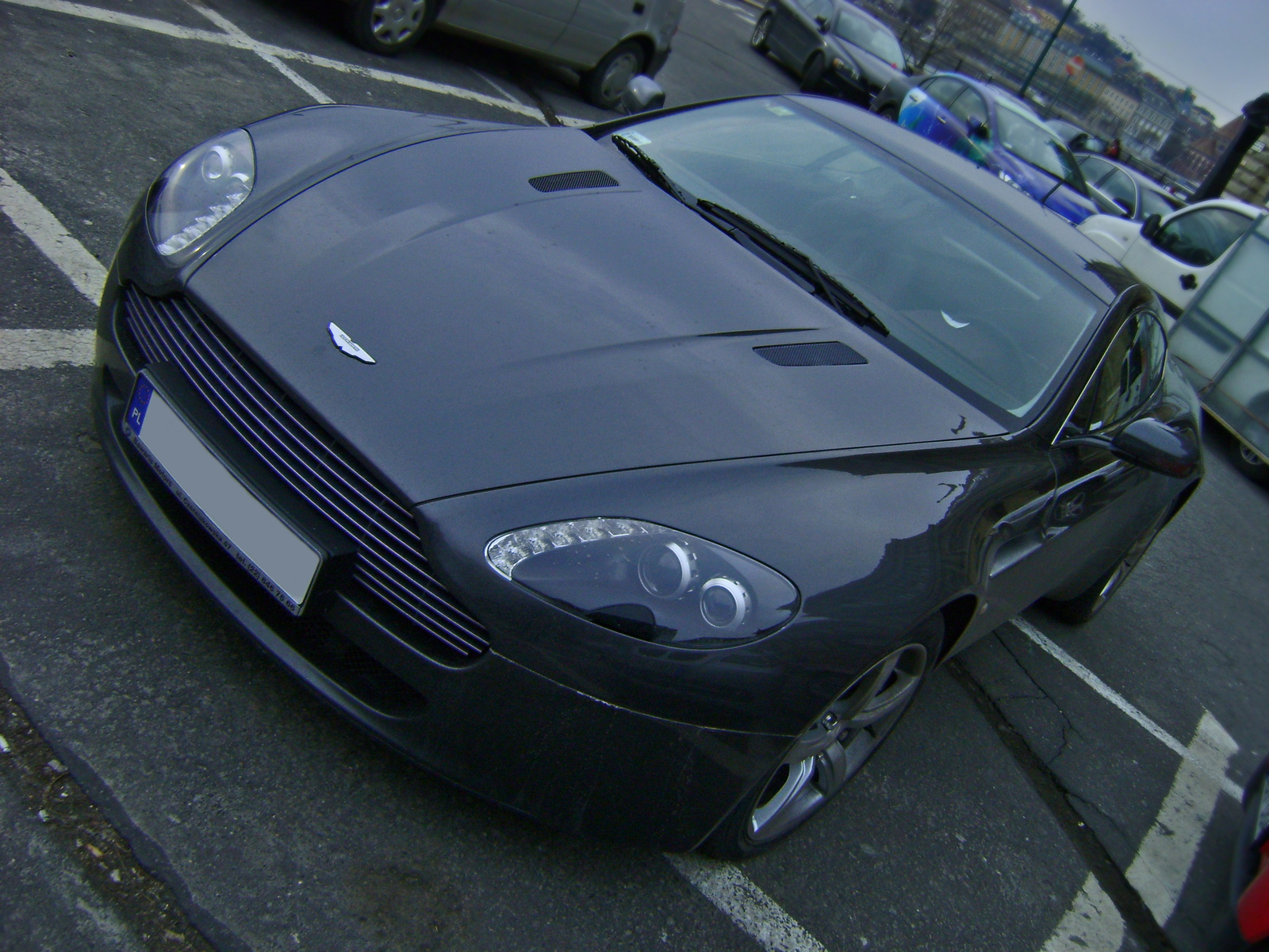 Aston Martin Vantage