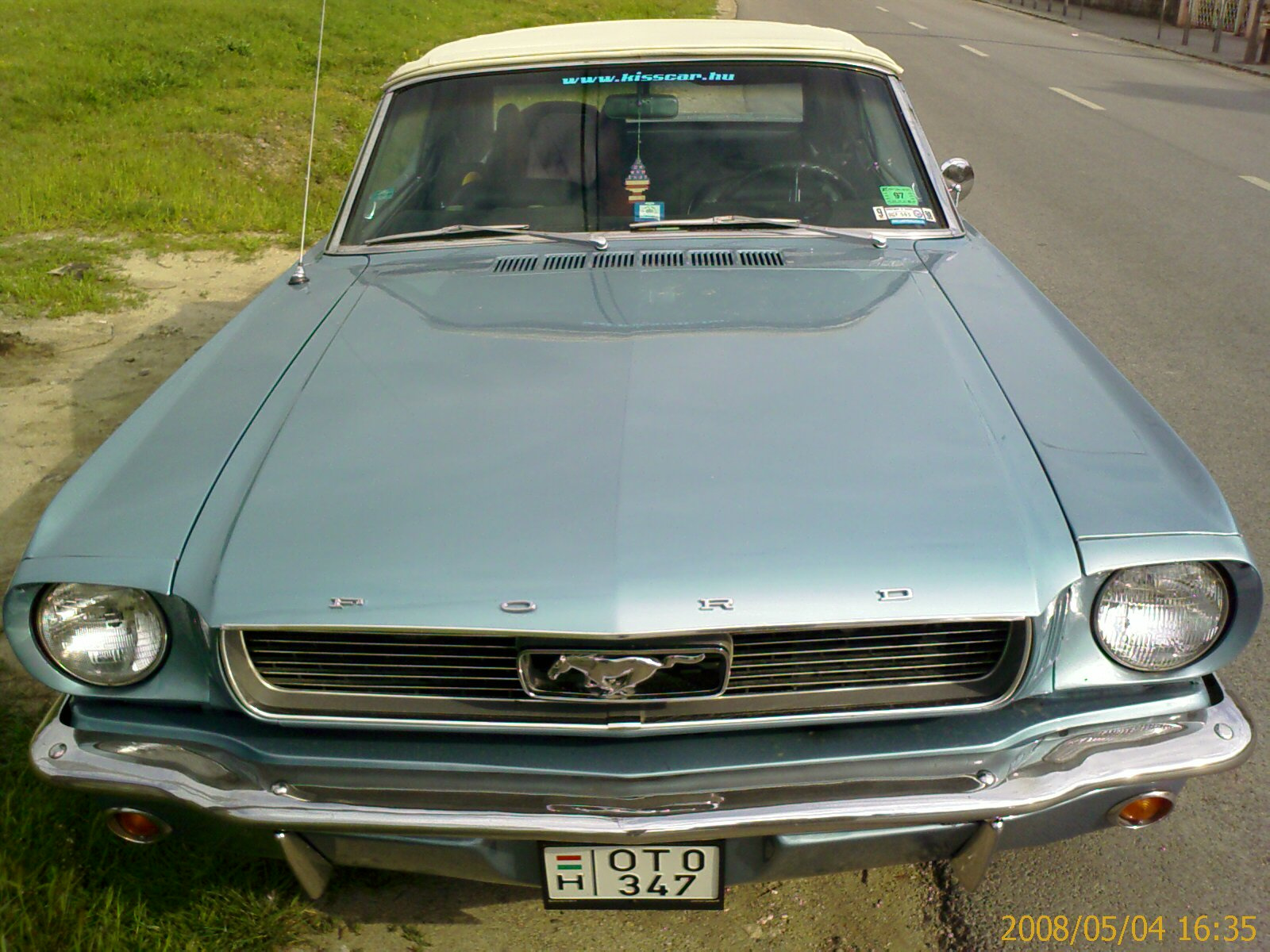 Ford Mustang IMAGE 00401