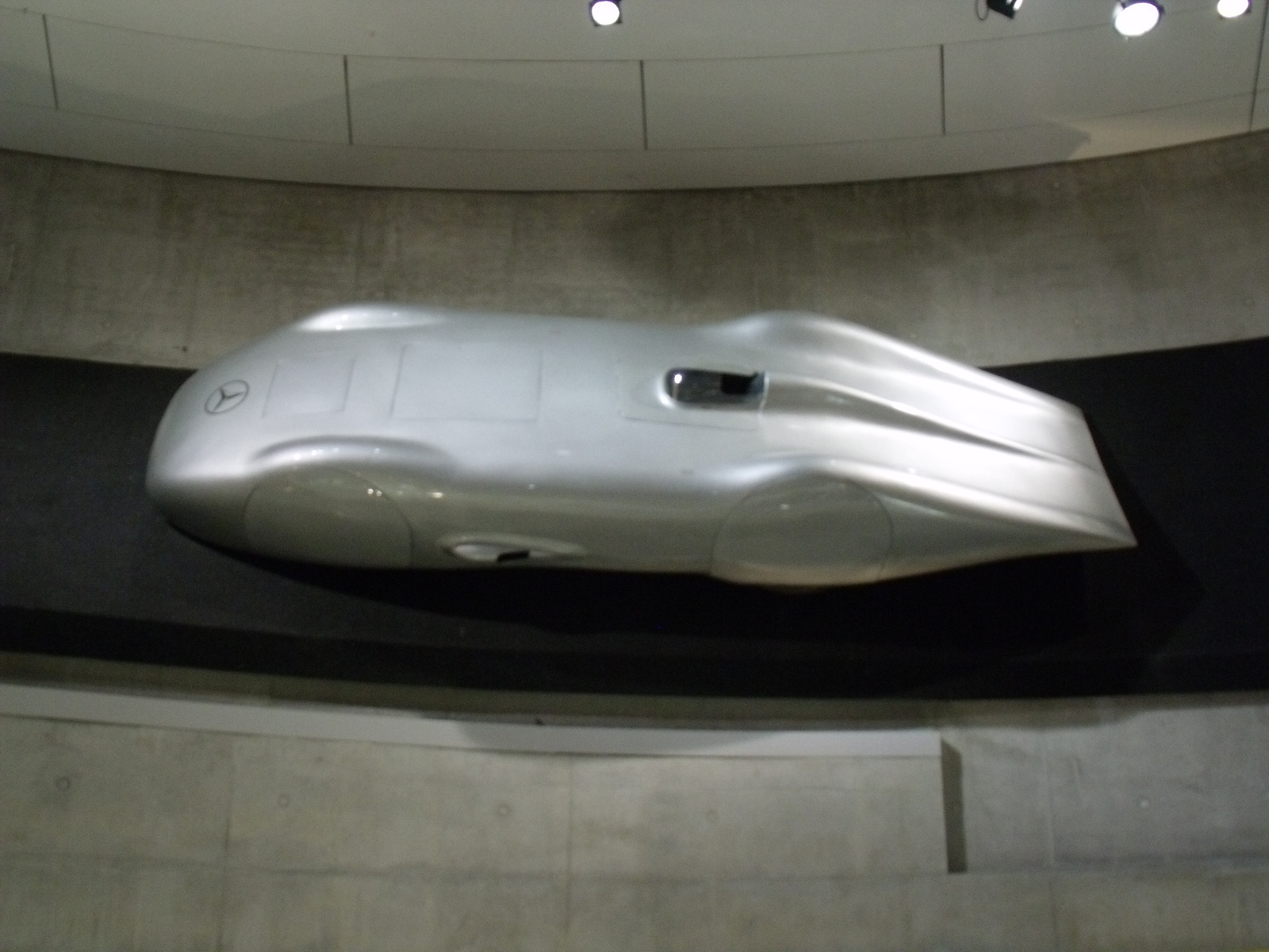 Mercedes múzeum Stuttgart 397