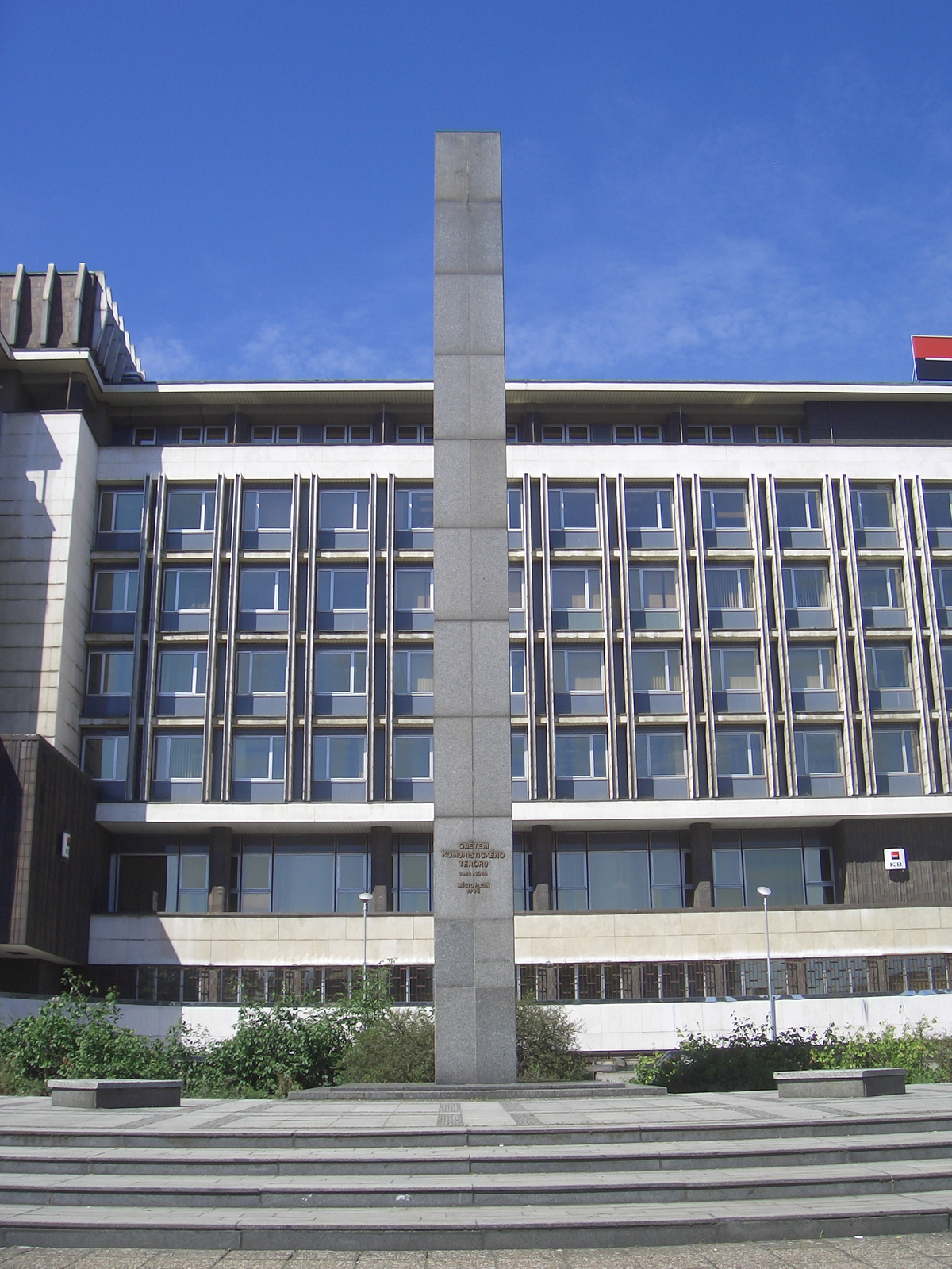 Plzen - A kommunizmus áldozatainak emlékoszlopa