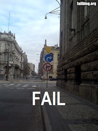 fail-owned-right-turn-sign-fail1