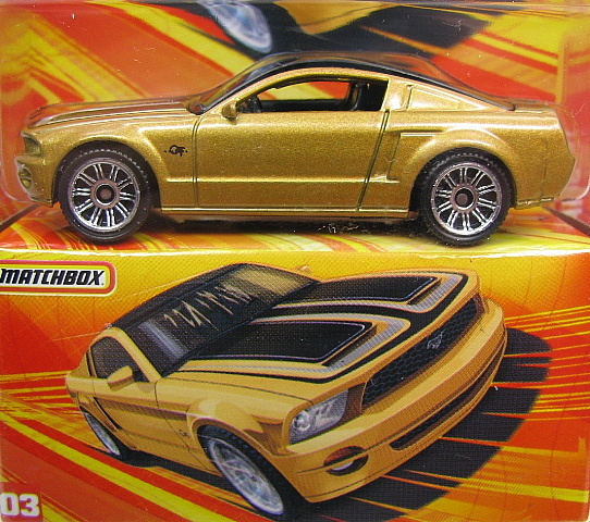 Ford Mustang GT Concept 2003 gold 2