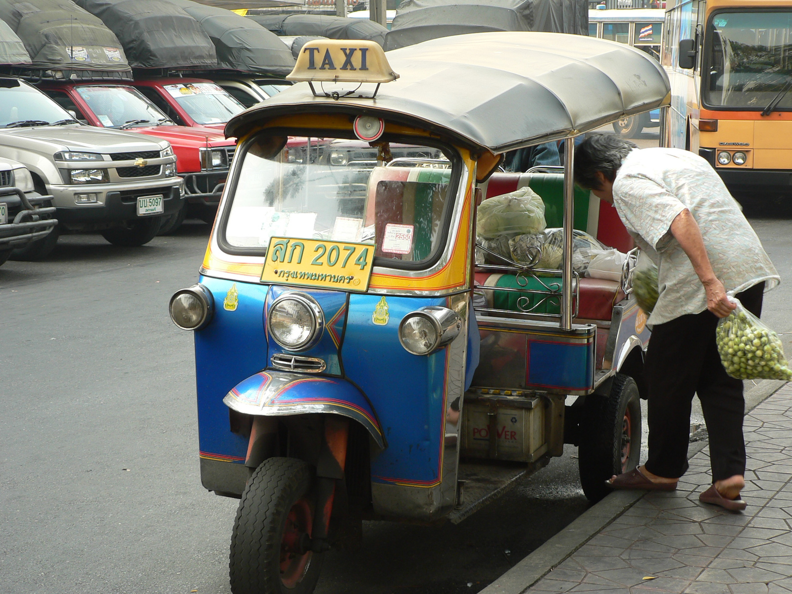 tuktuk