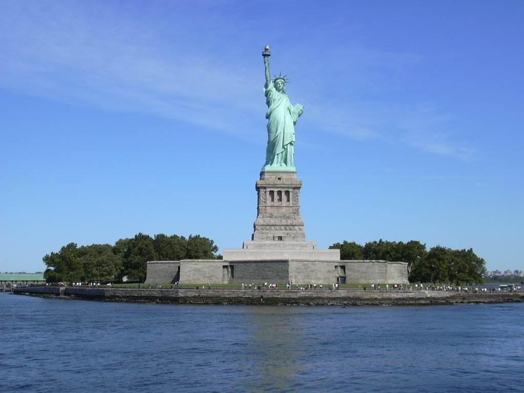 549 Liberty & Ellis Island felé-Liberty Island