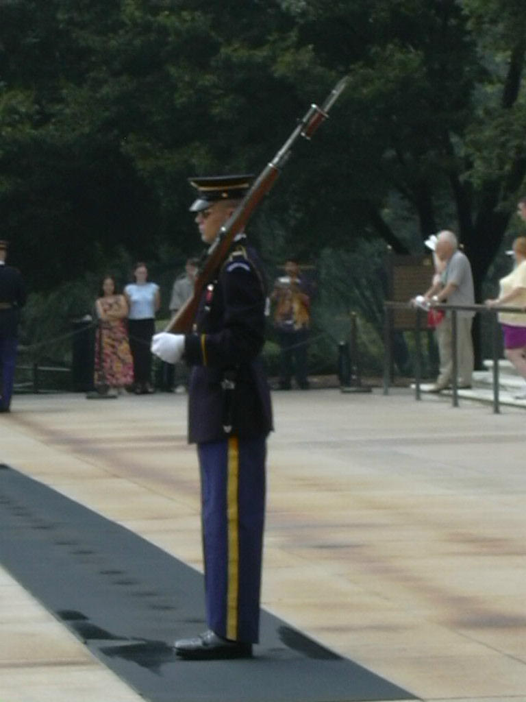 322 Arlington Temető-Őrségváltás az Ismeretlen Katona sírjánál