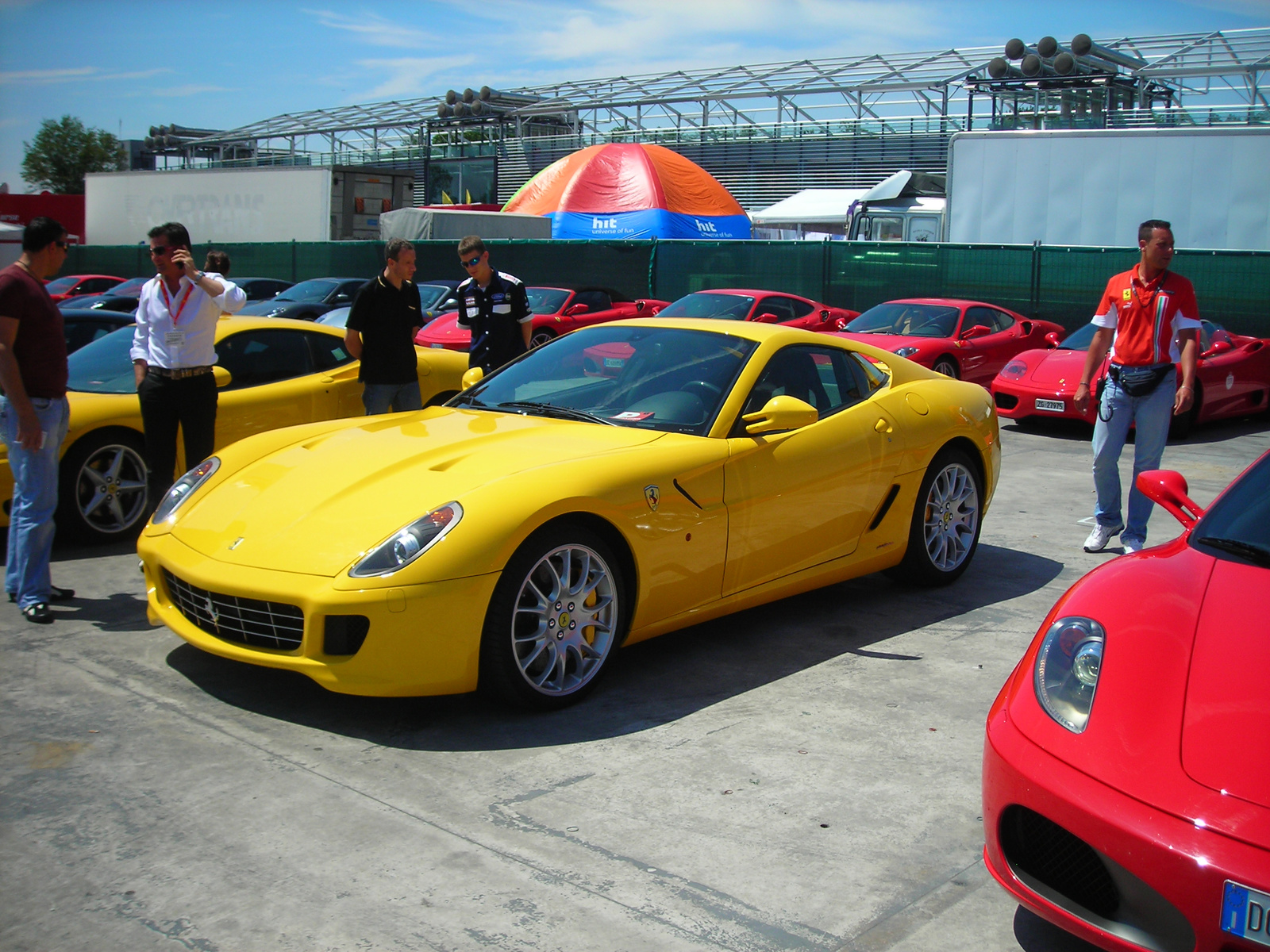 Ferrari 599GTB sarga Monza Ferrari Challenge