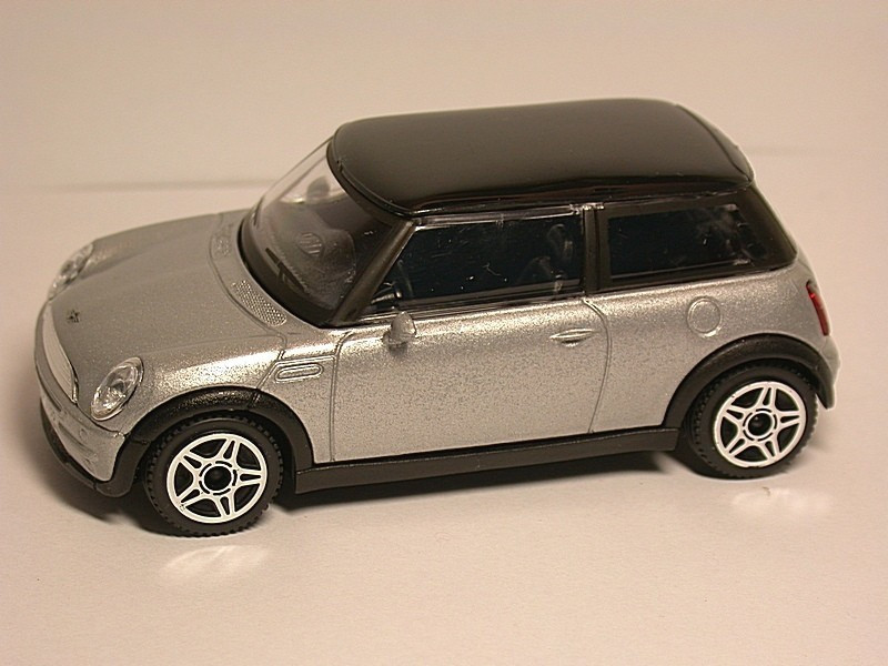 MINI COOPER EZ. BUR. 1 43