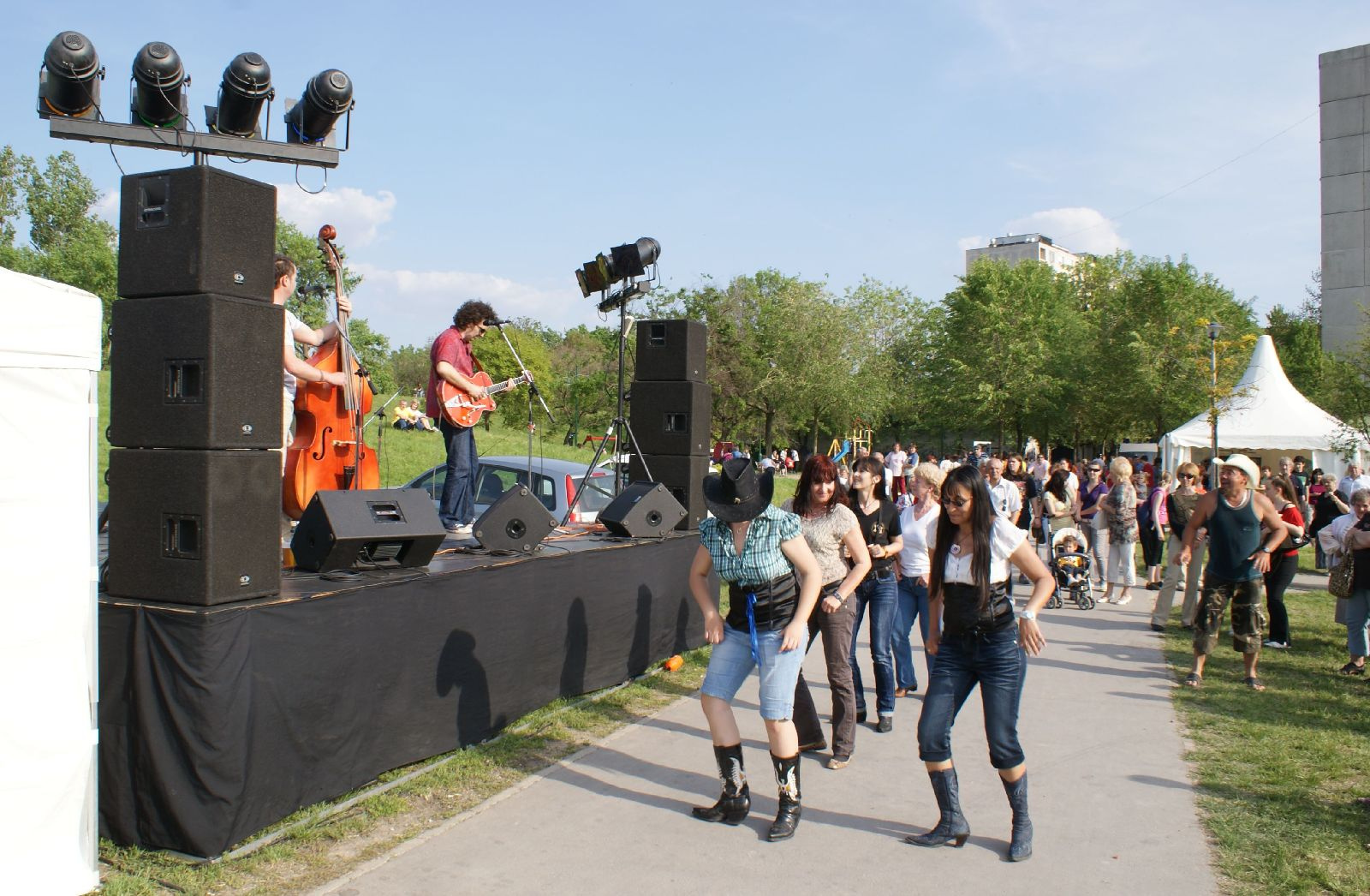 RL 2010.05.01. Szeged, Zápor-tó, Riverside és Pumpkins koncert 0