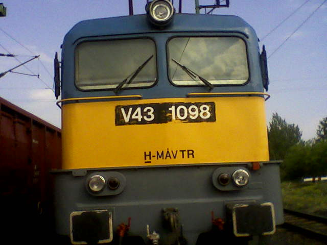 V43-1098
