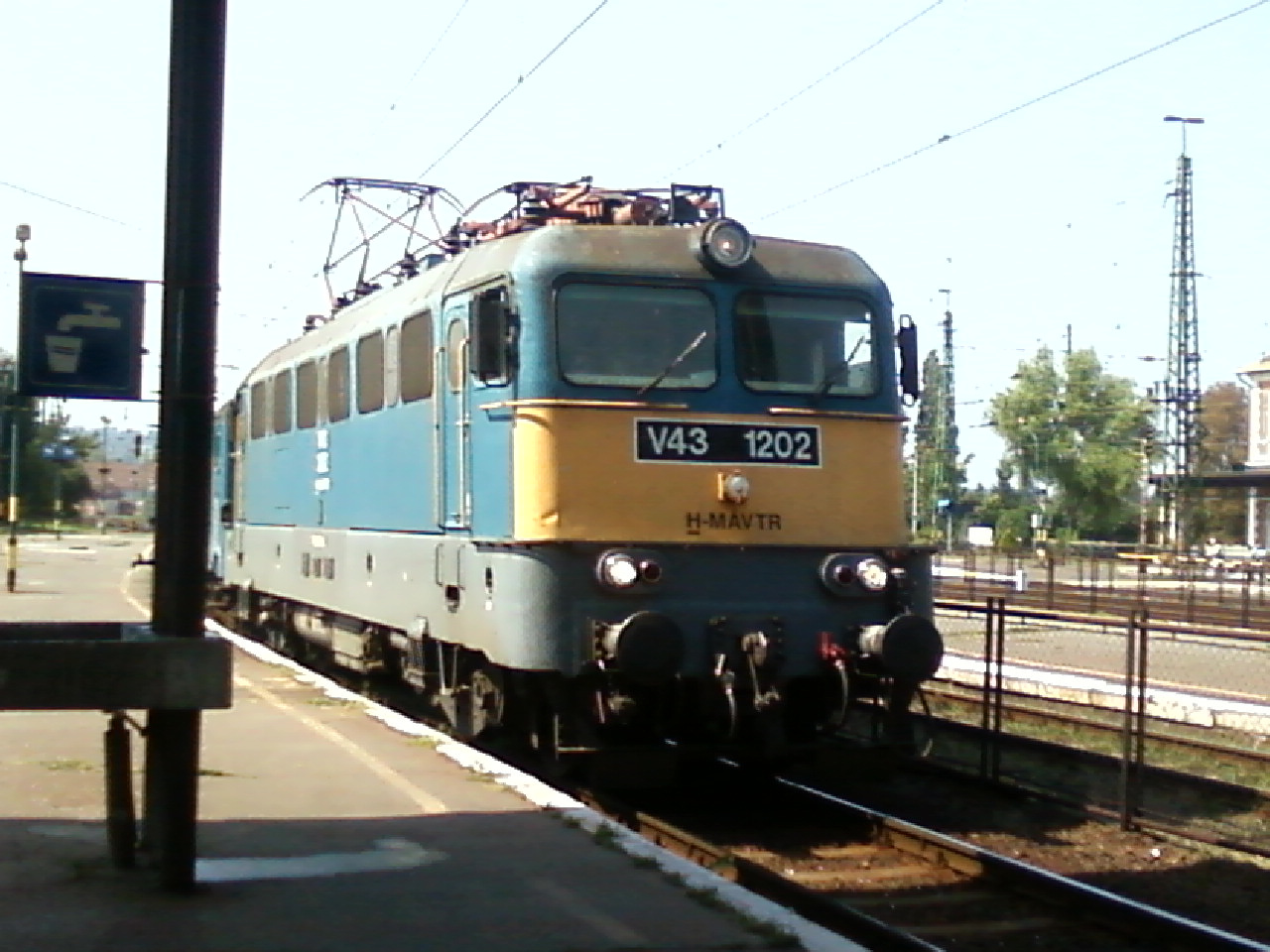 V43 1202 érkezik Miskolc Tiszai pályaudvarra Budapest Keleti fel
