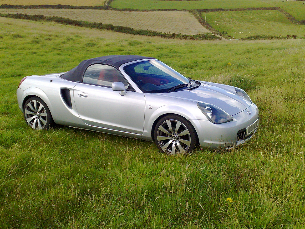 Toyota MR2