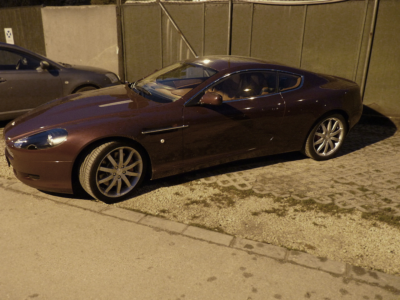 Aston Martin DB9