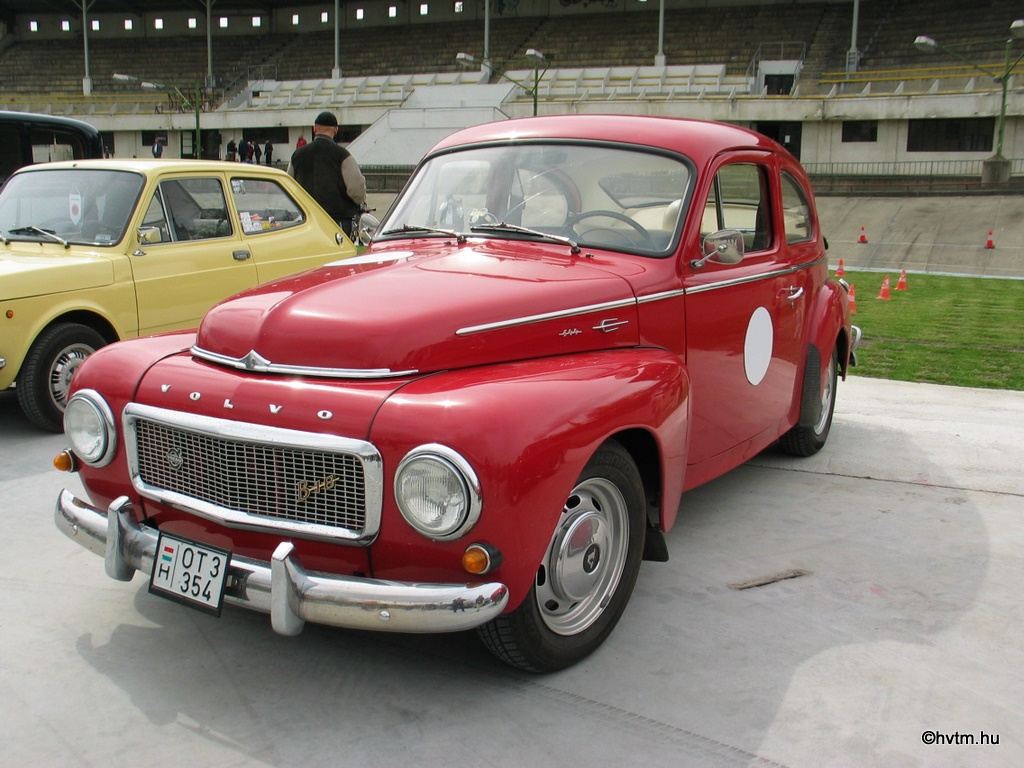 Volvo PV 544