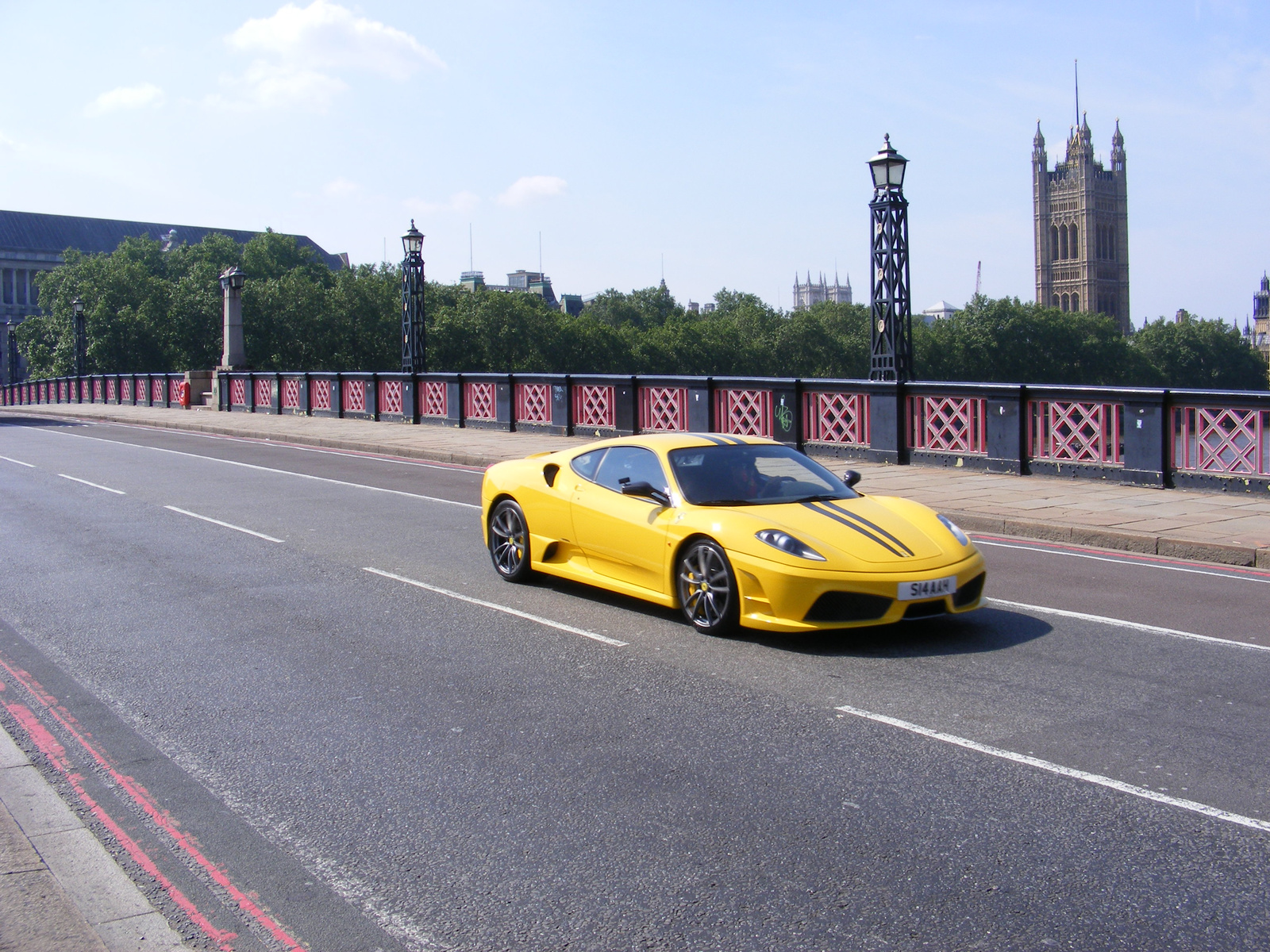 penge verdák novitec rosso scuderia ferrari F430 LONDON