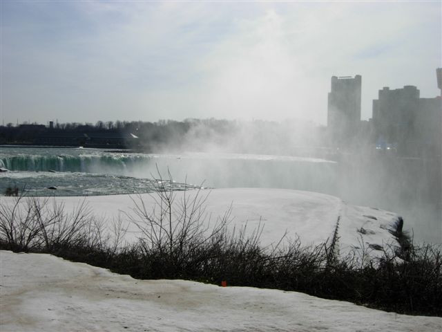 Niagara Falls Buffalo 0405 015