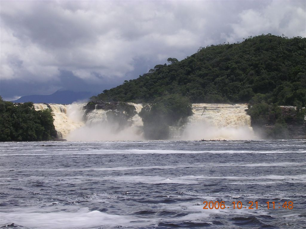 322 Canaima - Saltos Golondrinas & Ucaima