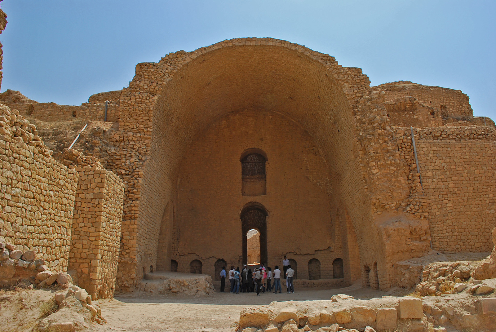 Irán 2856 Ardashir palotája  Firuz Abad