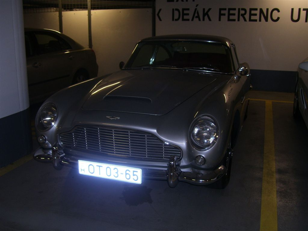 Aston Martin DB5