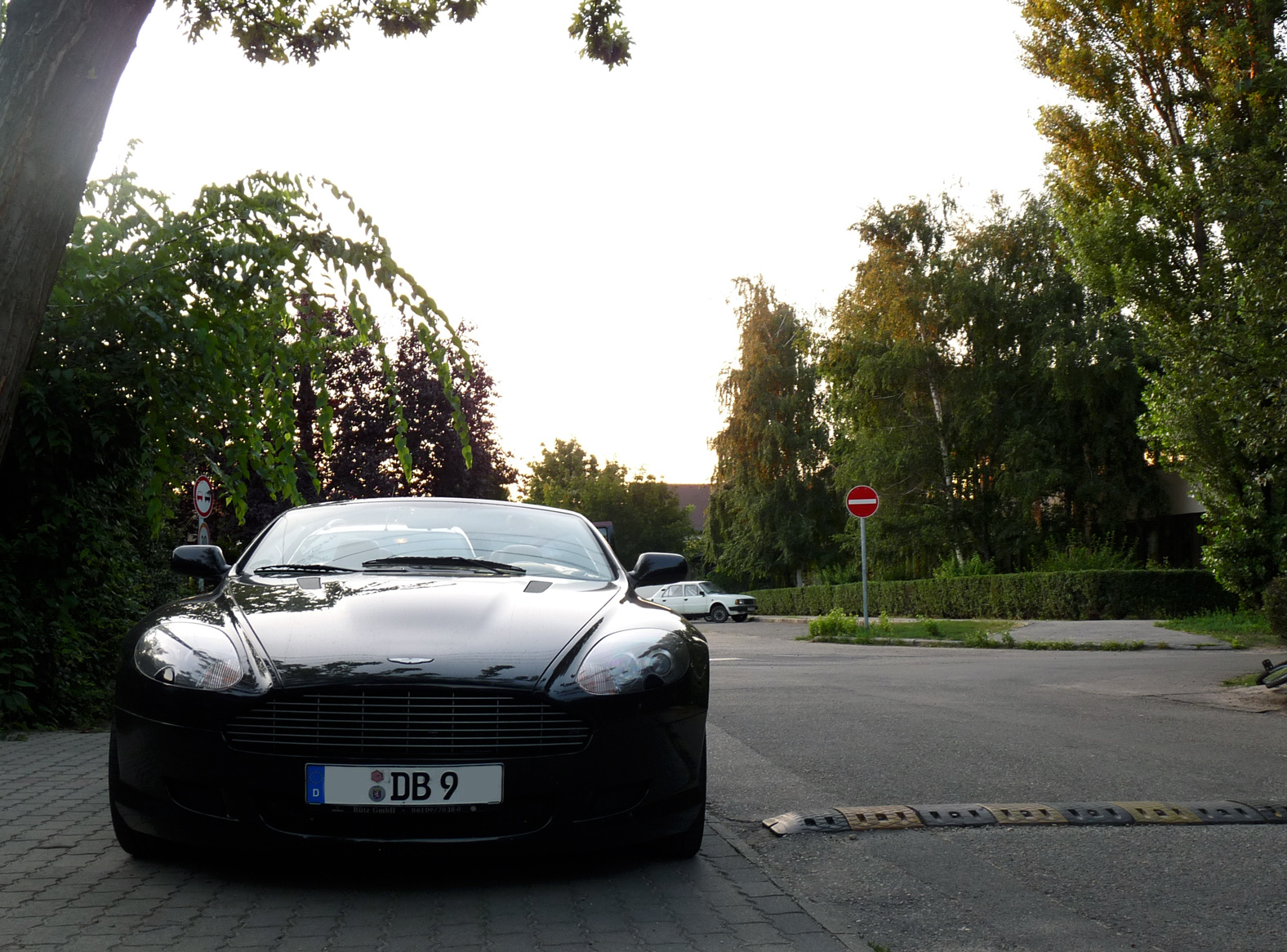 Aston Martin DB9 Volante