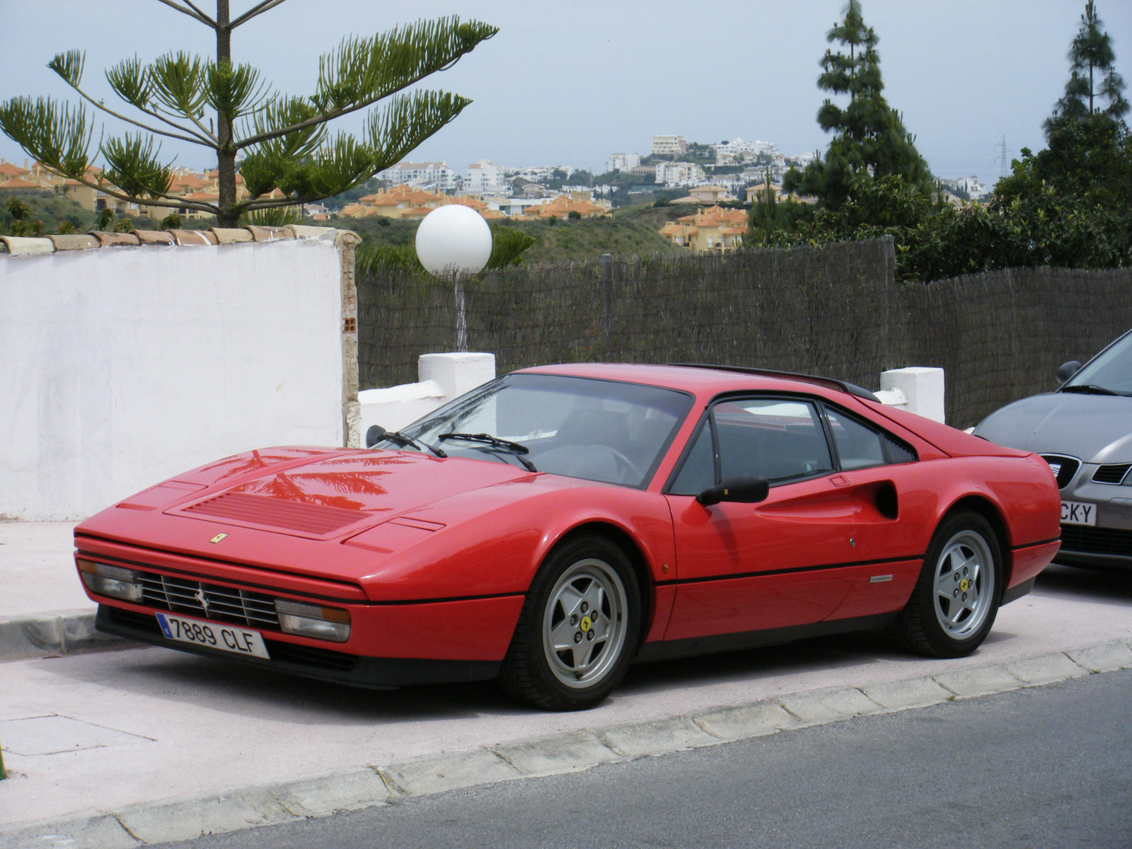 Ferrari 328 GTB