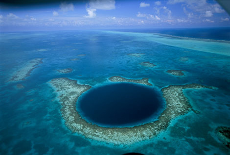 blue-hole-belize-reef-731526-ga