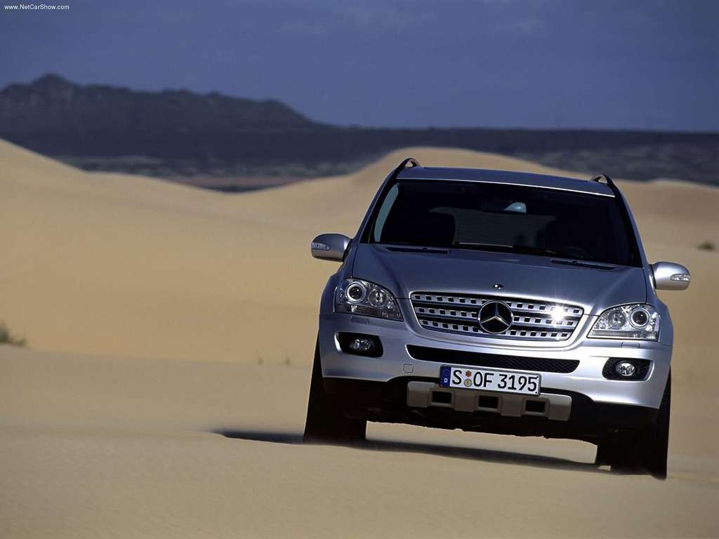 Mercedes-Benz ML350 1024x768 02