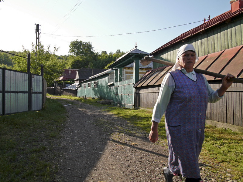 Pusztina, Moldvai csángók fotó: Kelemen Gábor, Leica Point