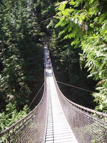 p69103-Vancouver-Lynn Canyon Suspension Bridge