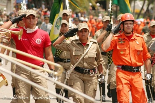 military woman brazil firemen 000036.jpg 530