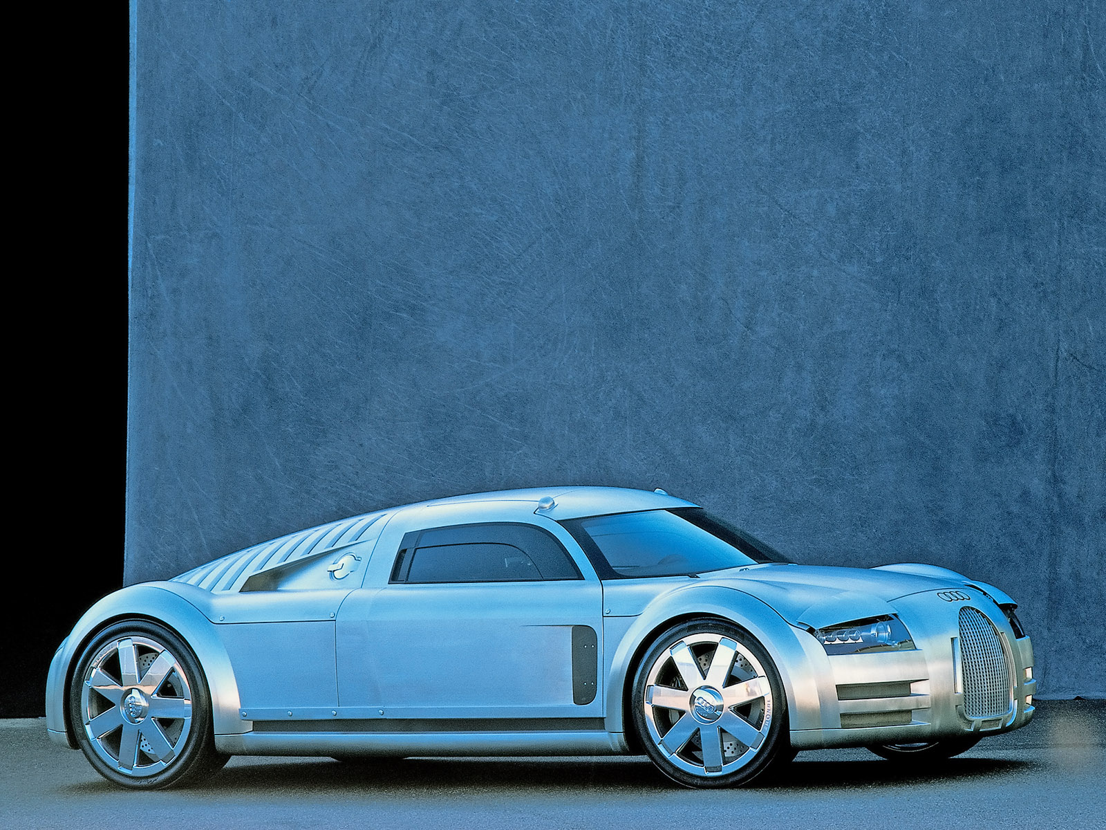 2000-Audi-Rosemeyer-Concept-SA-1600x1200