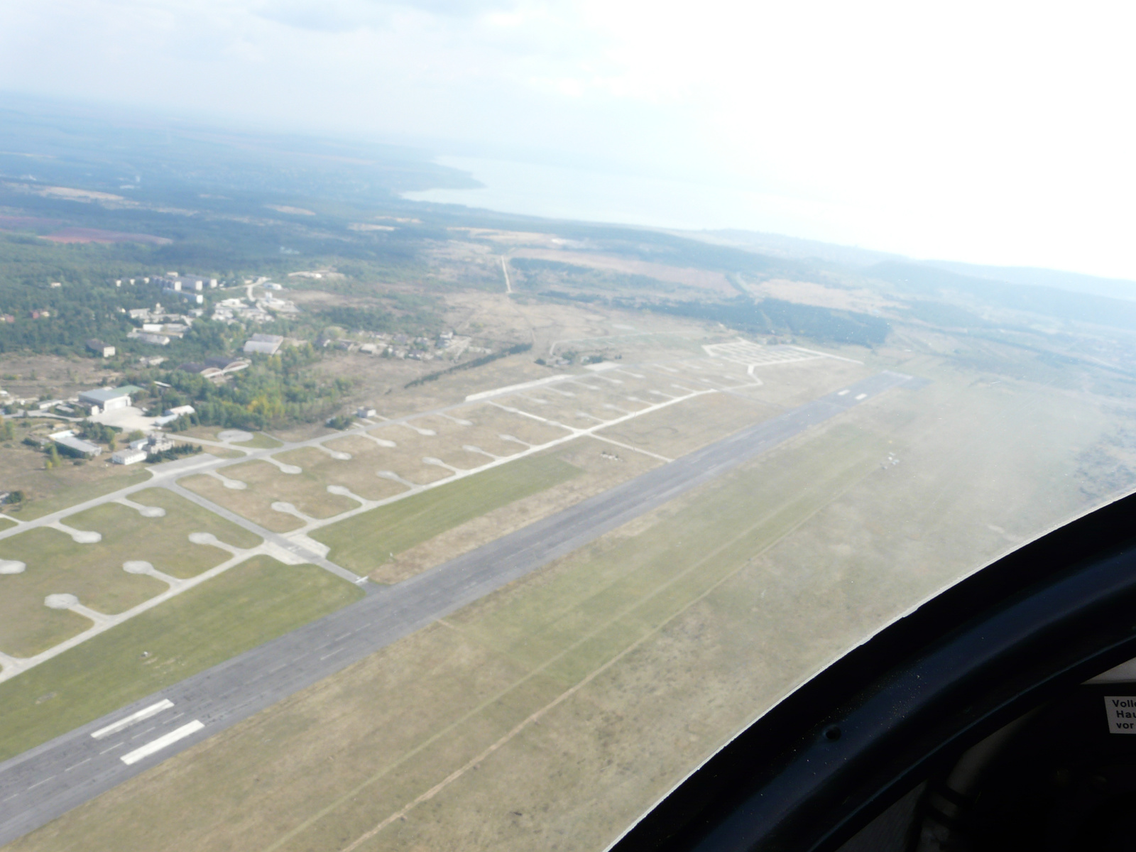 A gépből (korábban helikopter reptér volt)