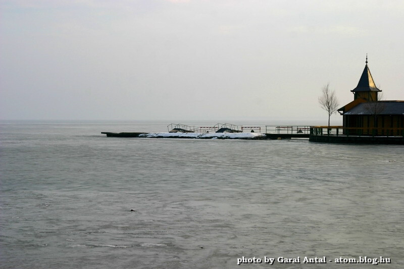 Befagyott Balaton - Keszthely