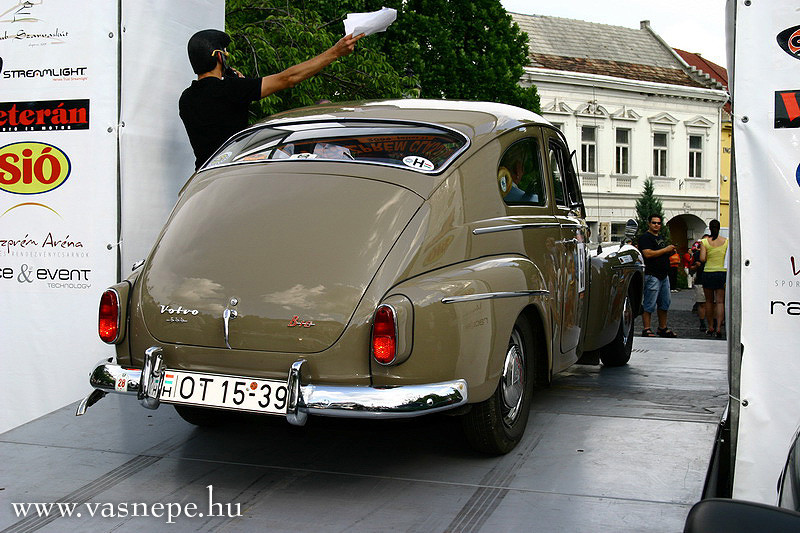 Volvo Oldtimer verseny cél Veszprém 2009 11