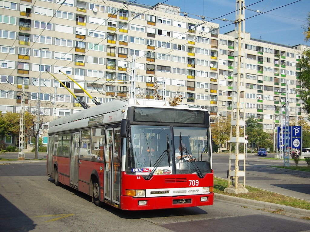 Ikarus 412T az Örs vezér téren 3 2008.10.12