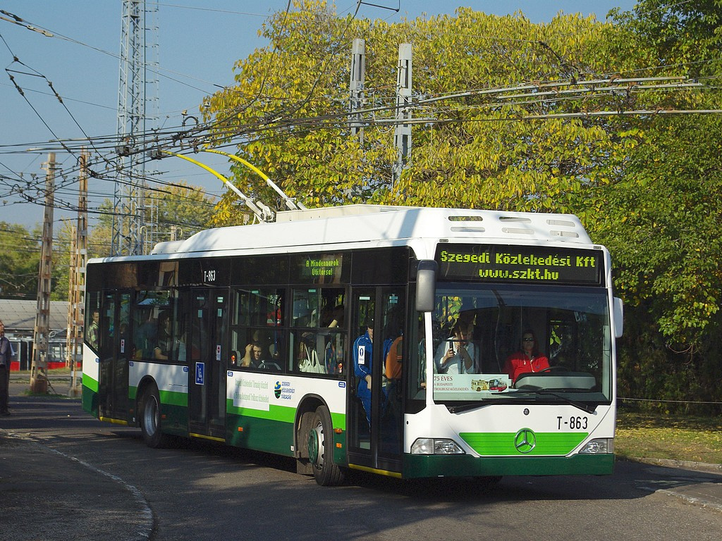 Mercedes Citaro Tr12 a Pongrác úti troligarázsban 20 2008.10.11