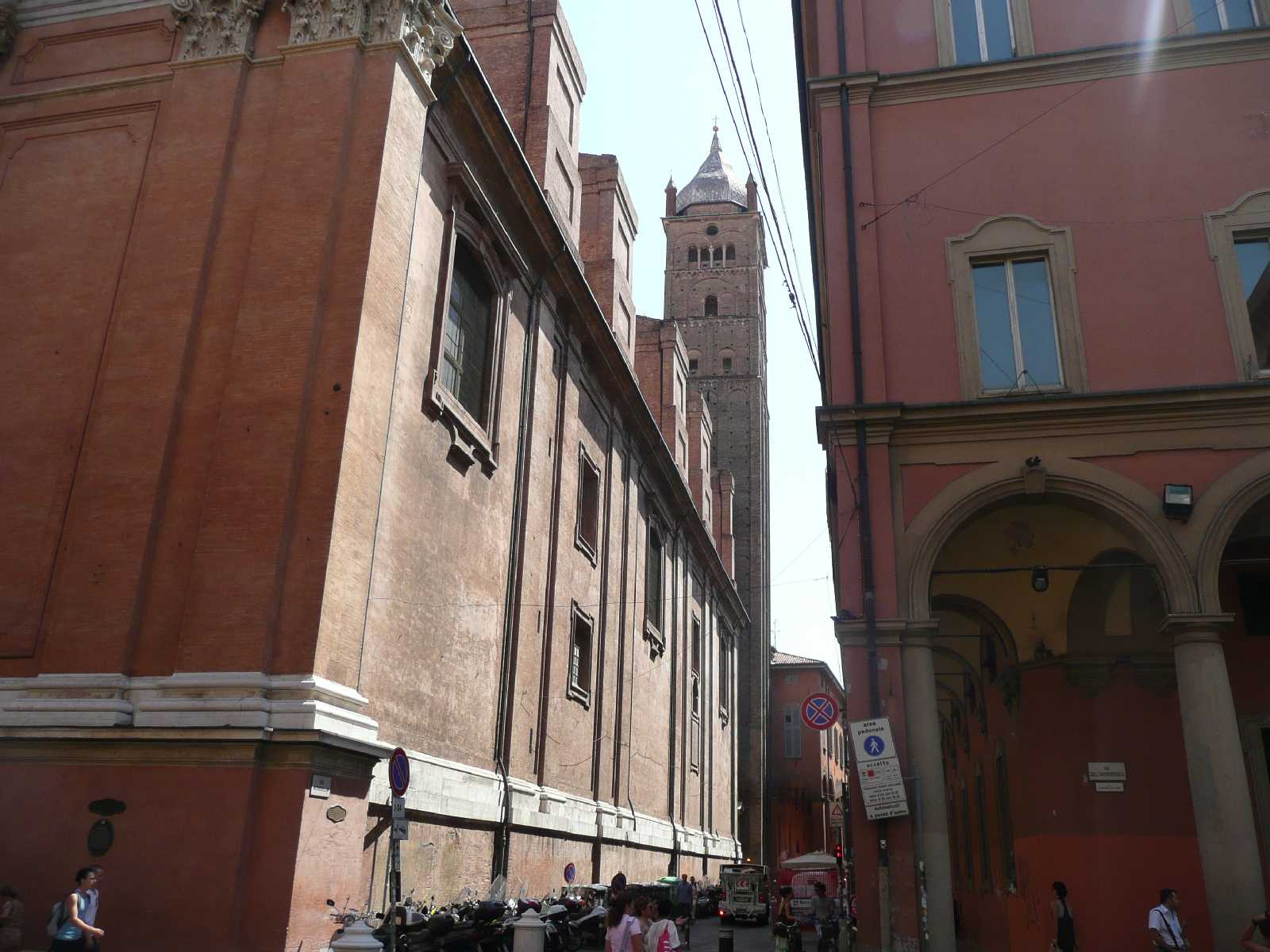 1056-Bologna