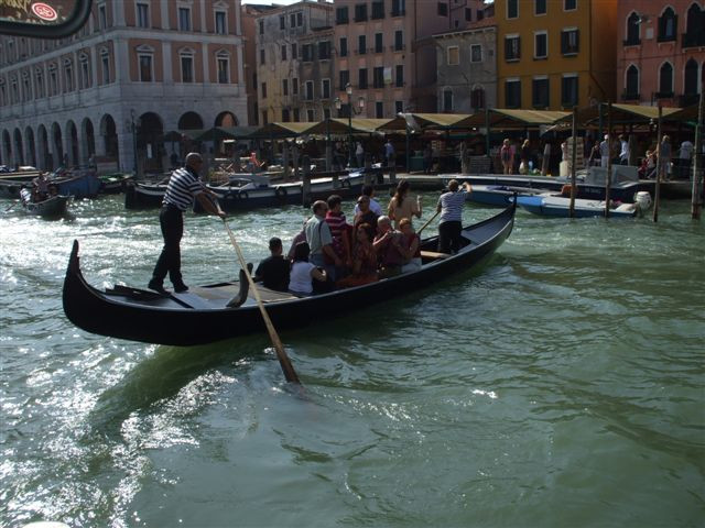 Gondola Velencében