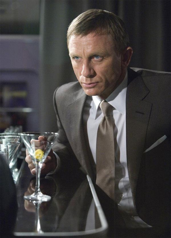 bond-22 (2)