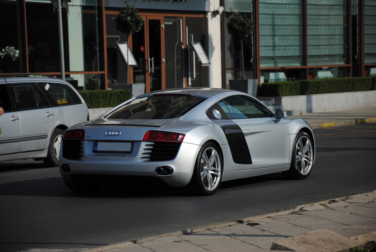 Audi R8