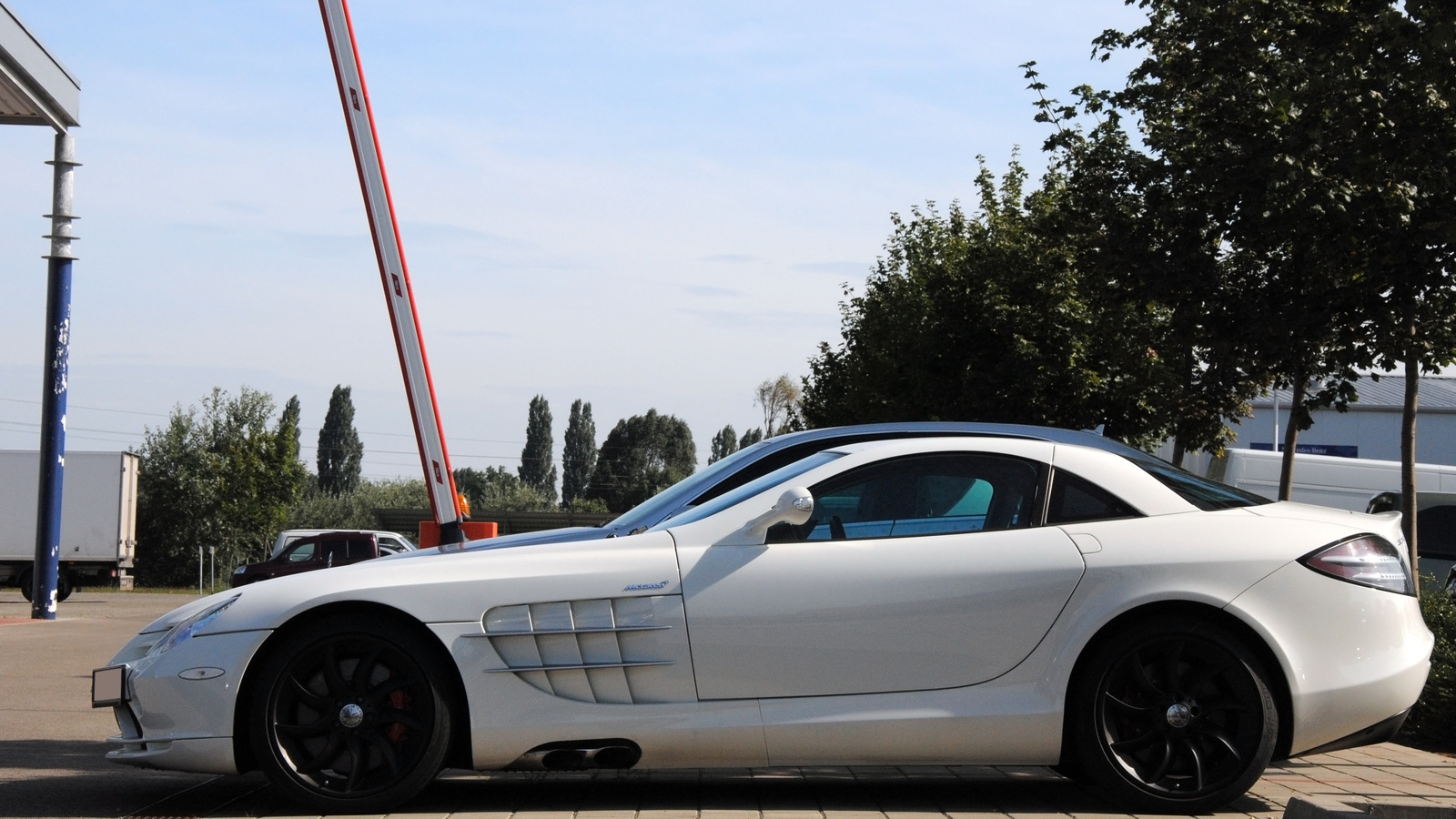 Mercedes SLR McLaren