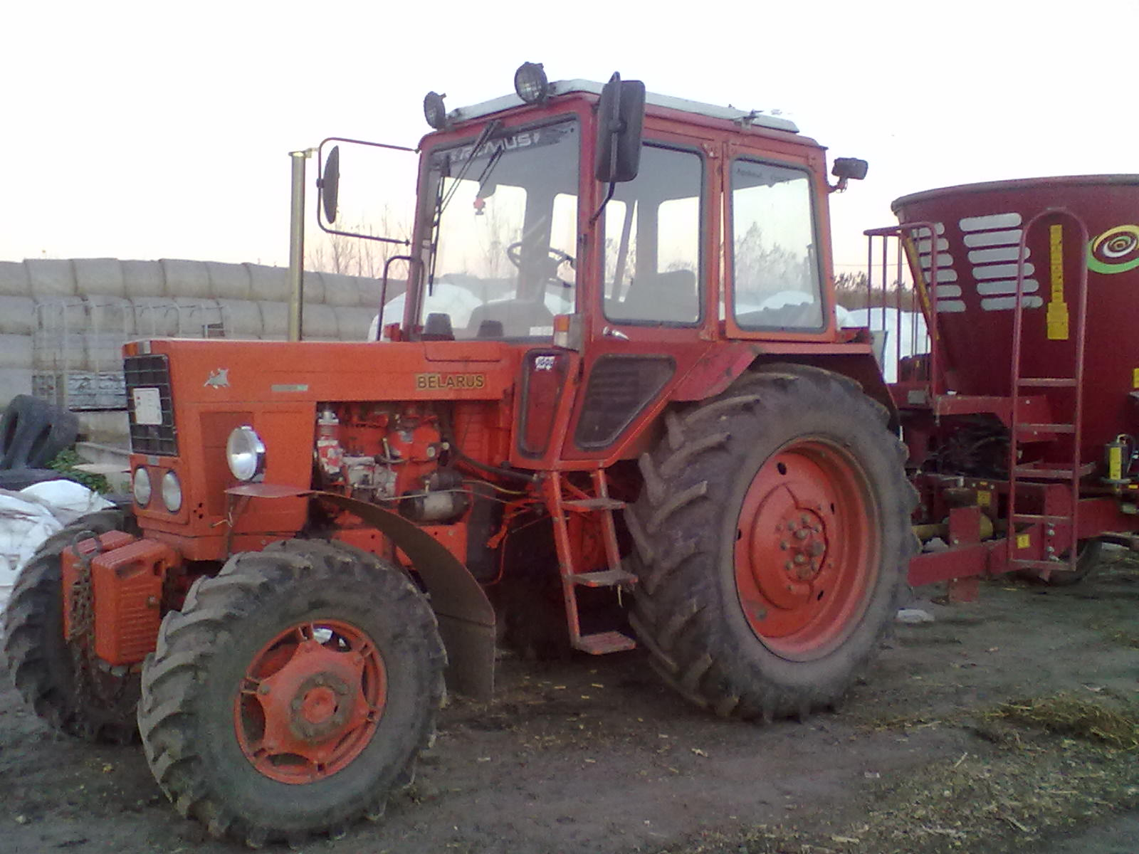 MTZ 82 csővel