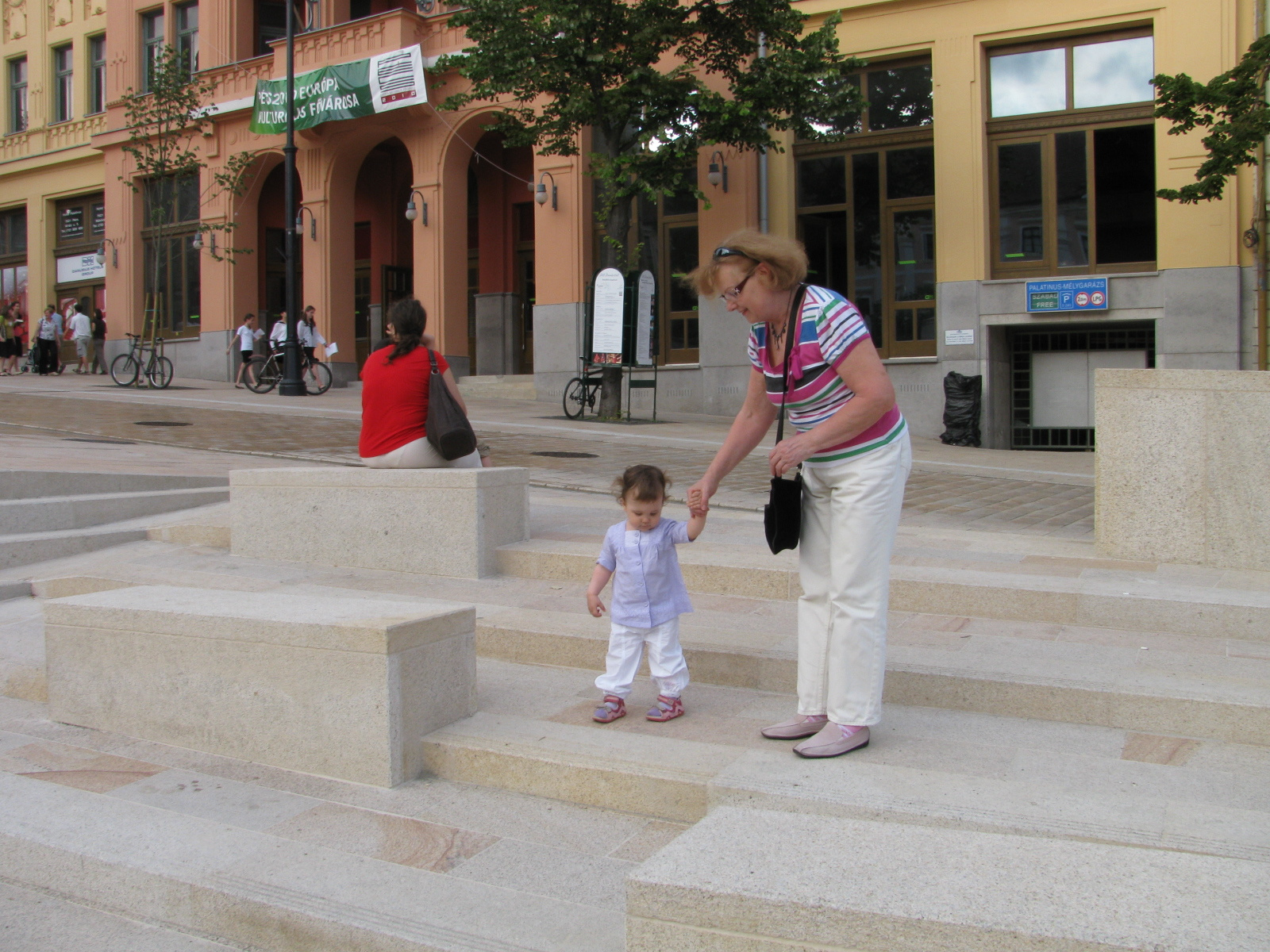 2010 június  Széchenyi tér 2