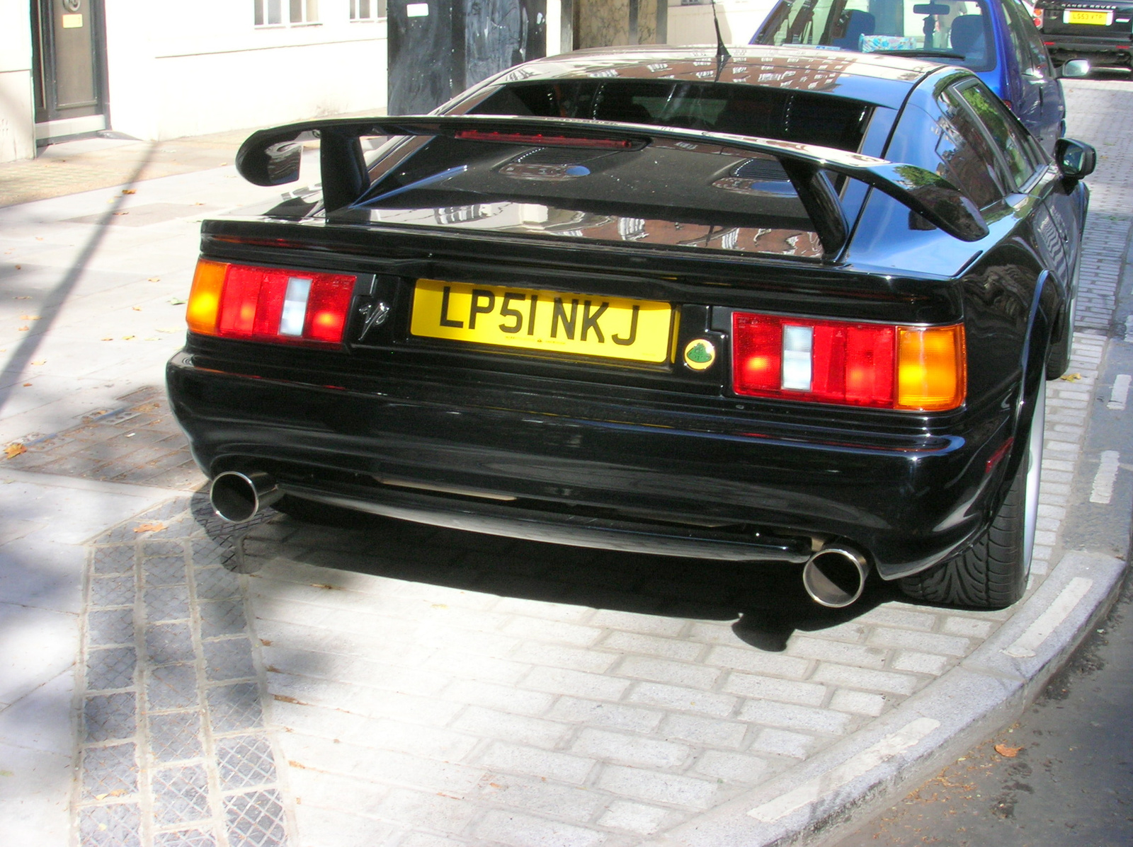 lotus esprit V8