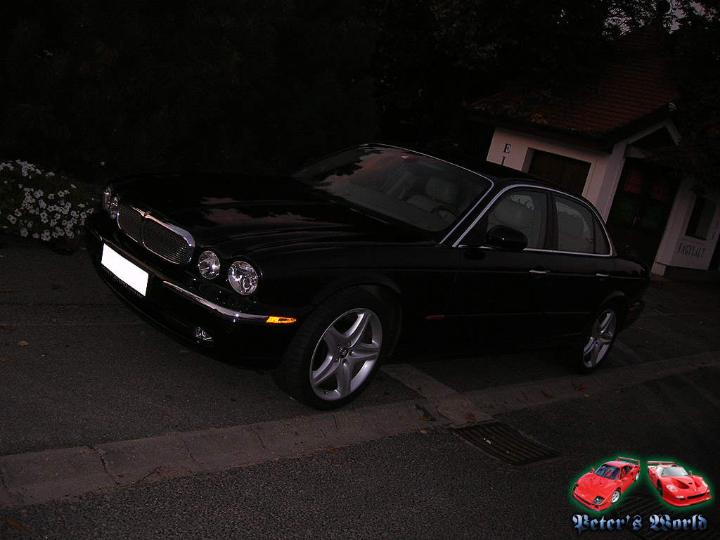 Jaguar XJ8