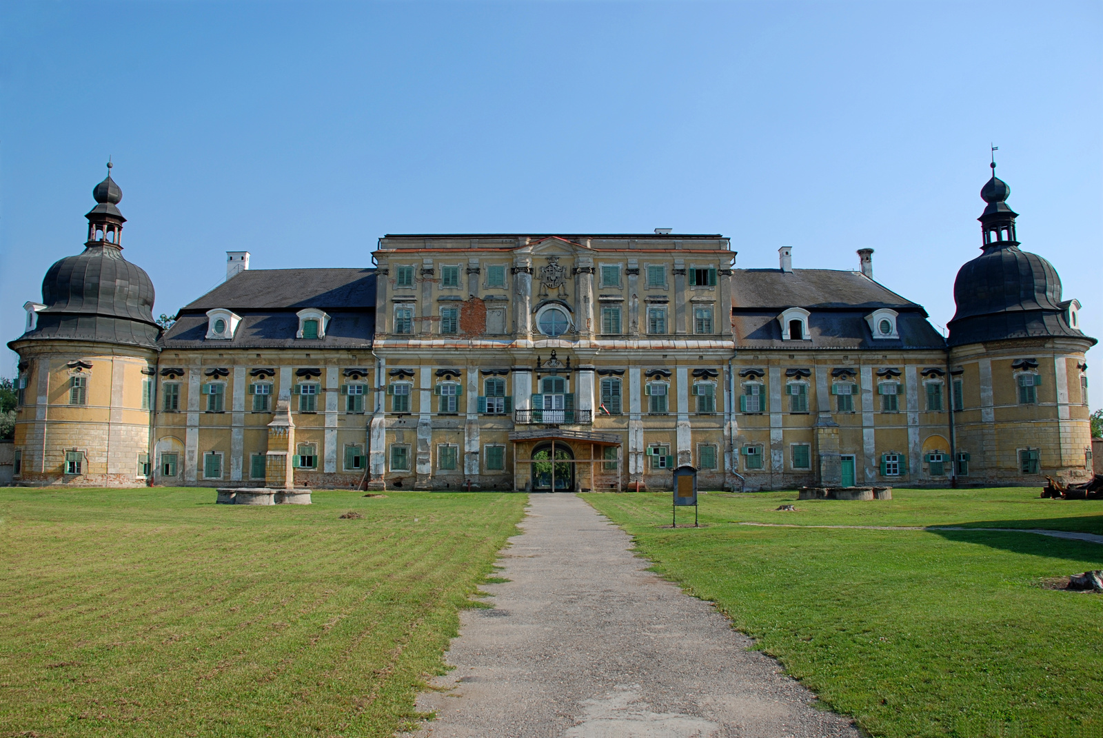 Edelény - Couburg kastély