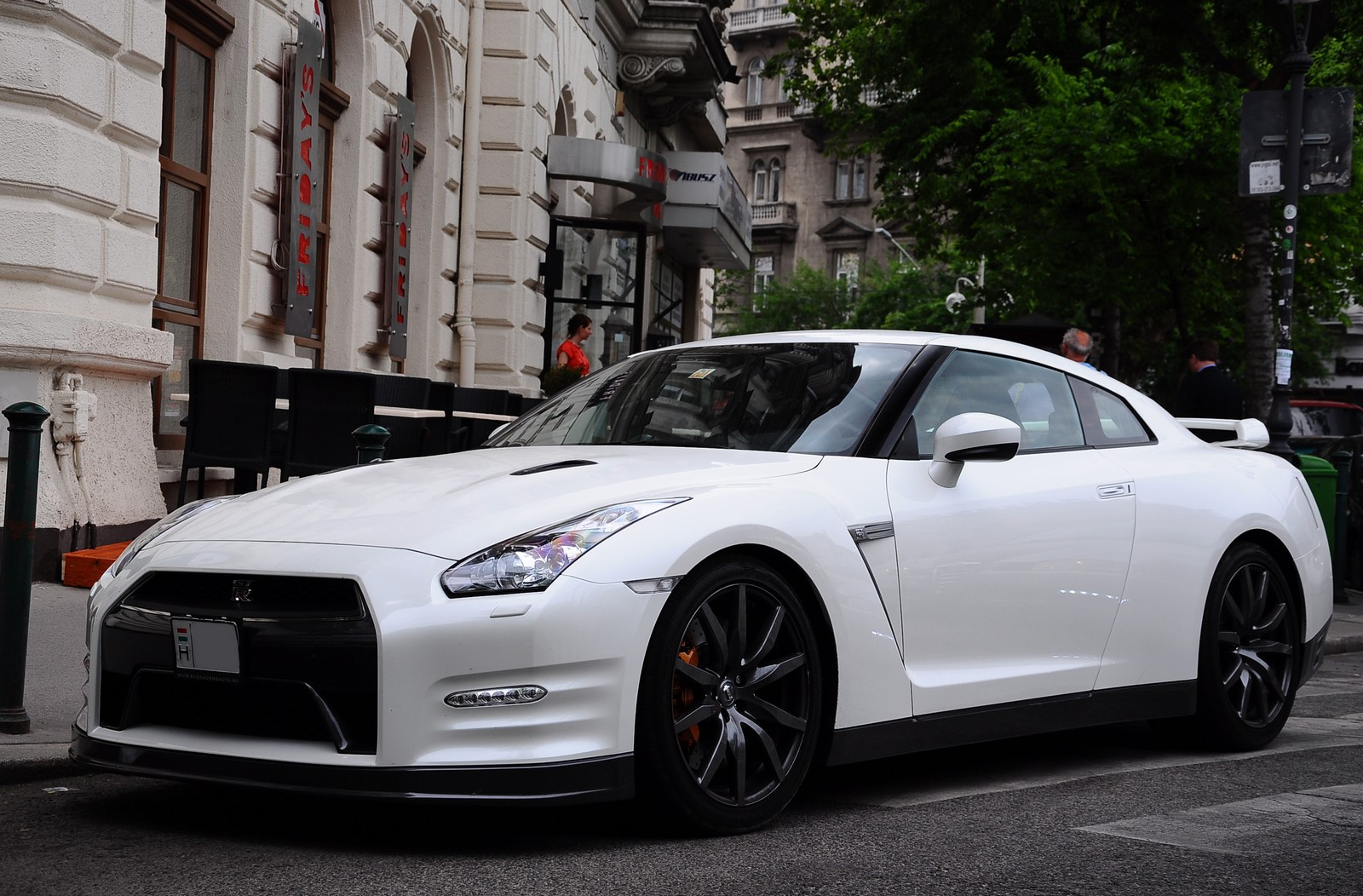 Nissan GT-R