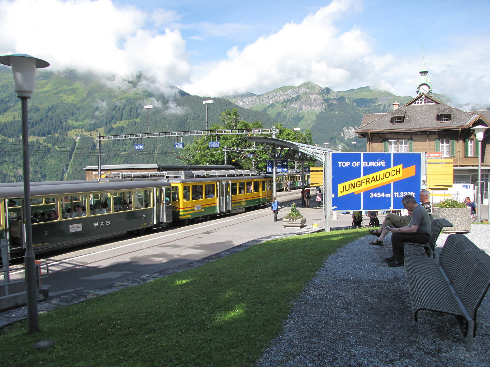 Svájc, Jungfrau Region, a Lauterbrunnen-Kleine Scheidegg-i fogas