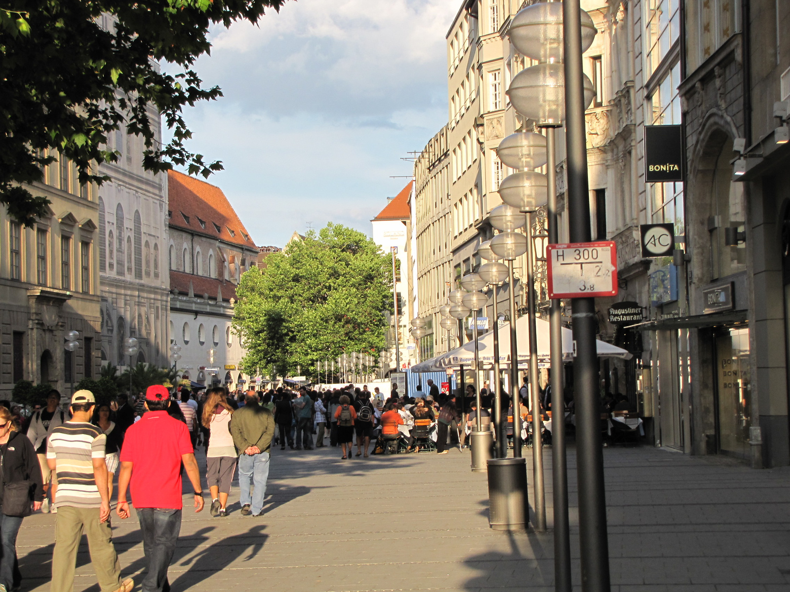 Németország, München, SzG3