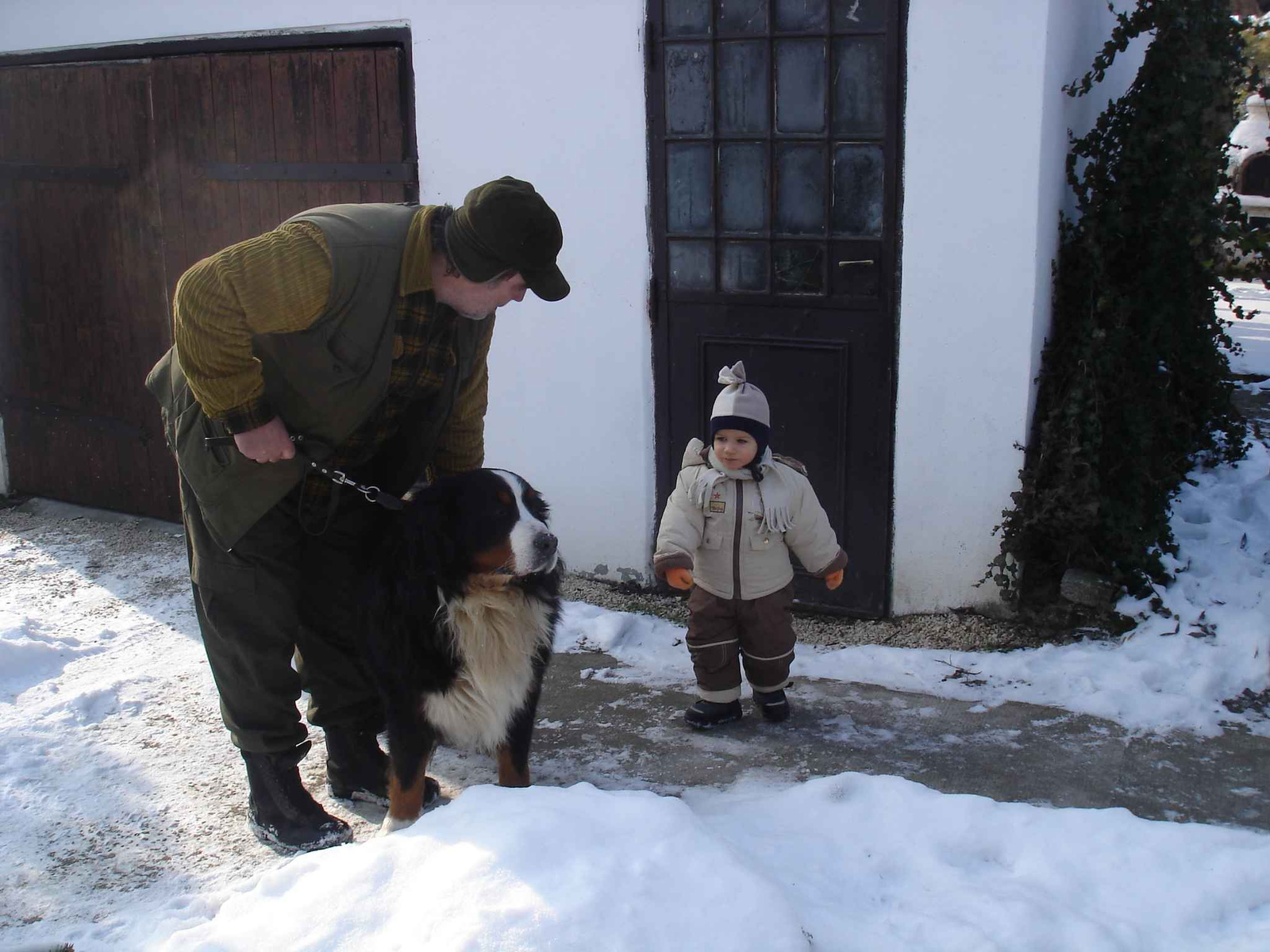 Fogd jó erősen, Nagyapa, akkor odamegyek!