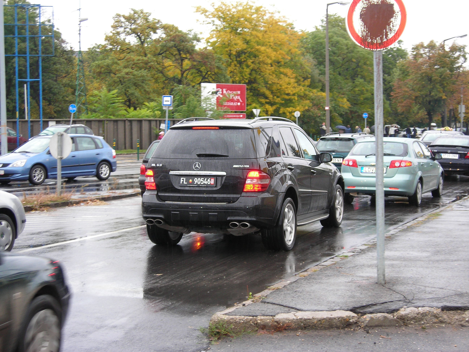 Mercedes-Benz ML63 AMG